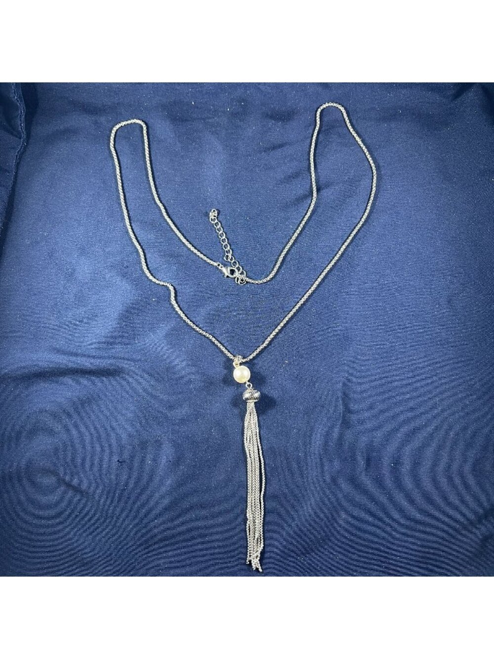 Silver Tone Chain Necklace With Faux Pearl & Tassel Pendant Adjustable Lobster C